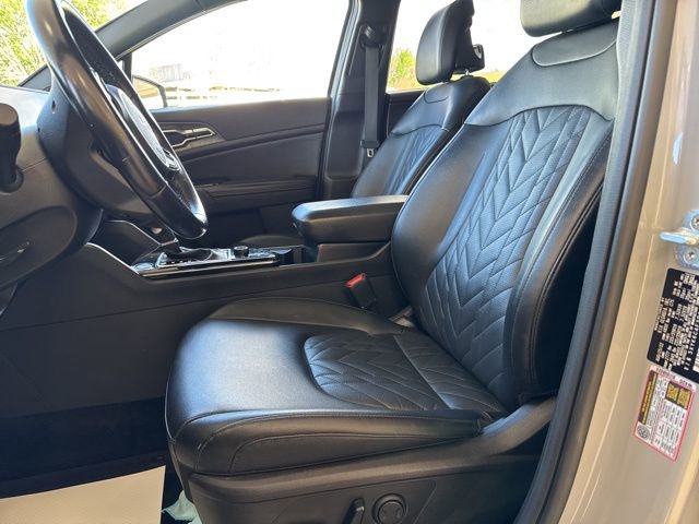 Used 2023 Kia Sportage X-Line w/ X-Line Premium Package AWD/4WD image 12