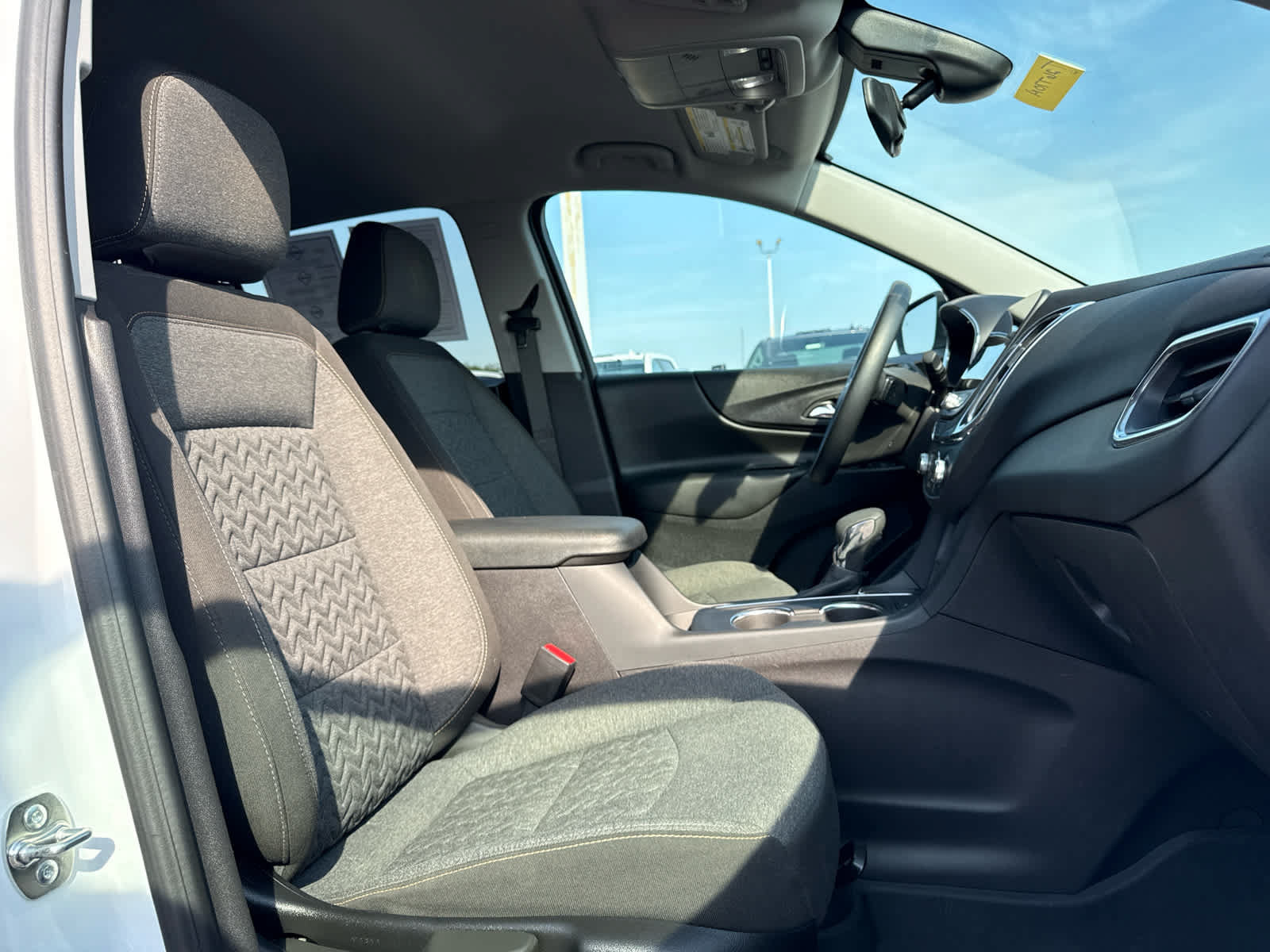 Certified 2024 Chevrolet Equinox LT FWD image 25