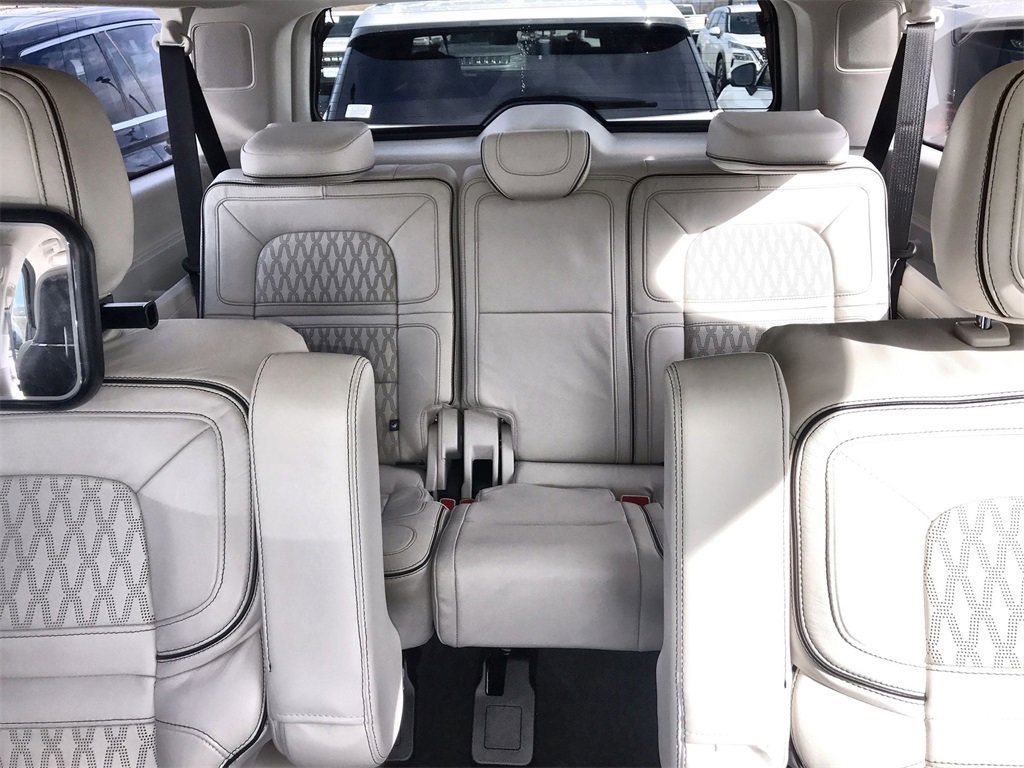 Used 2024 Lincoln Navigator L Black Label image 24