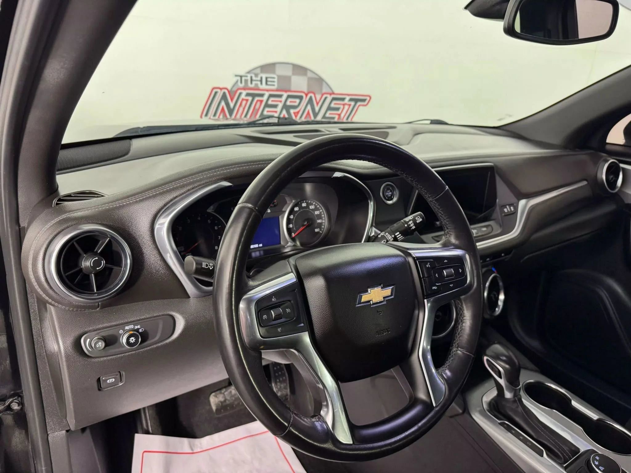Used 2020 Chevrolet Blazer LT FWD image 10