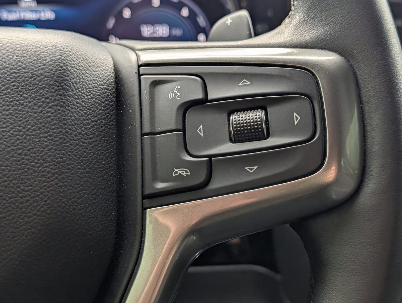 Used 2024 Chevrolet Silverado 1500 LT Trail Boss w/ LT Trail Boss Premium Package image 35