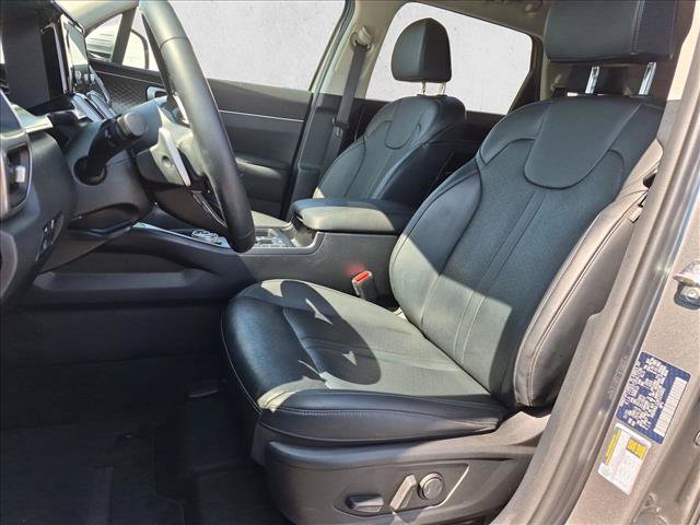 Used 2024 Kia Sorento EX AWD/4WD image 8