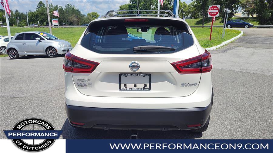 Used 2020 Nissan Rogue Sport SV w/ All-Weather Package AWD/4WD image 4