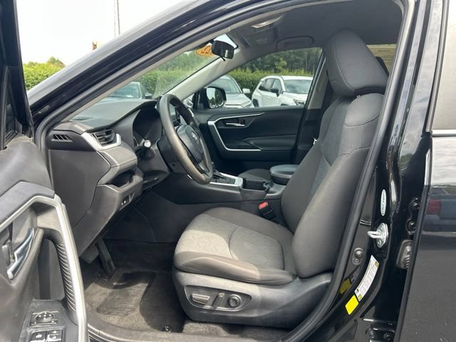 Used 2022 Toyota RAV4 XLE FWD image 15