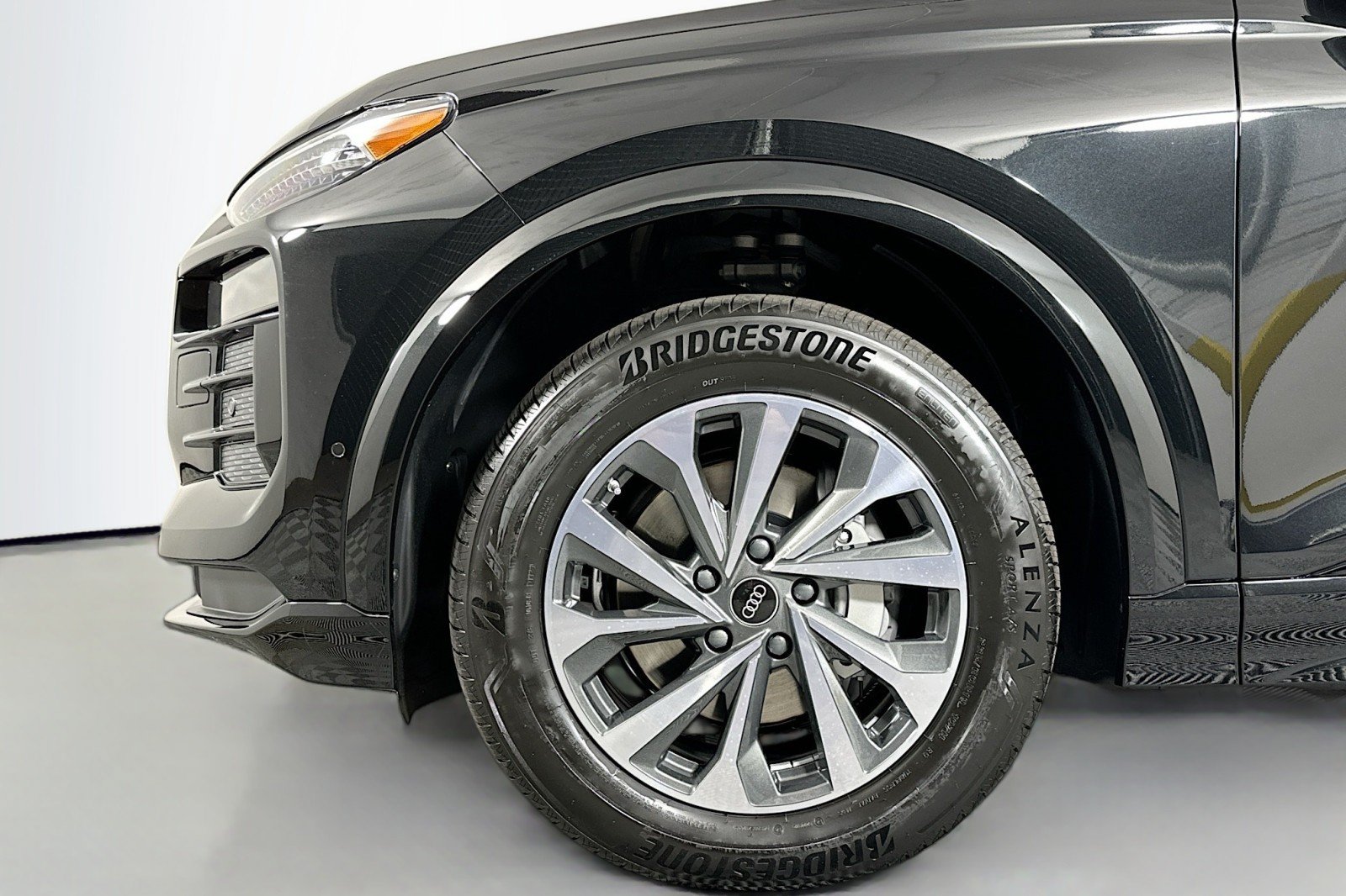 New 2027 Audi Q6 e-tron Premium Plus AWD/4WD image 11