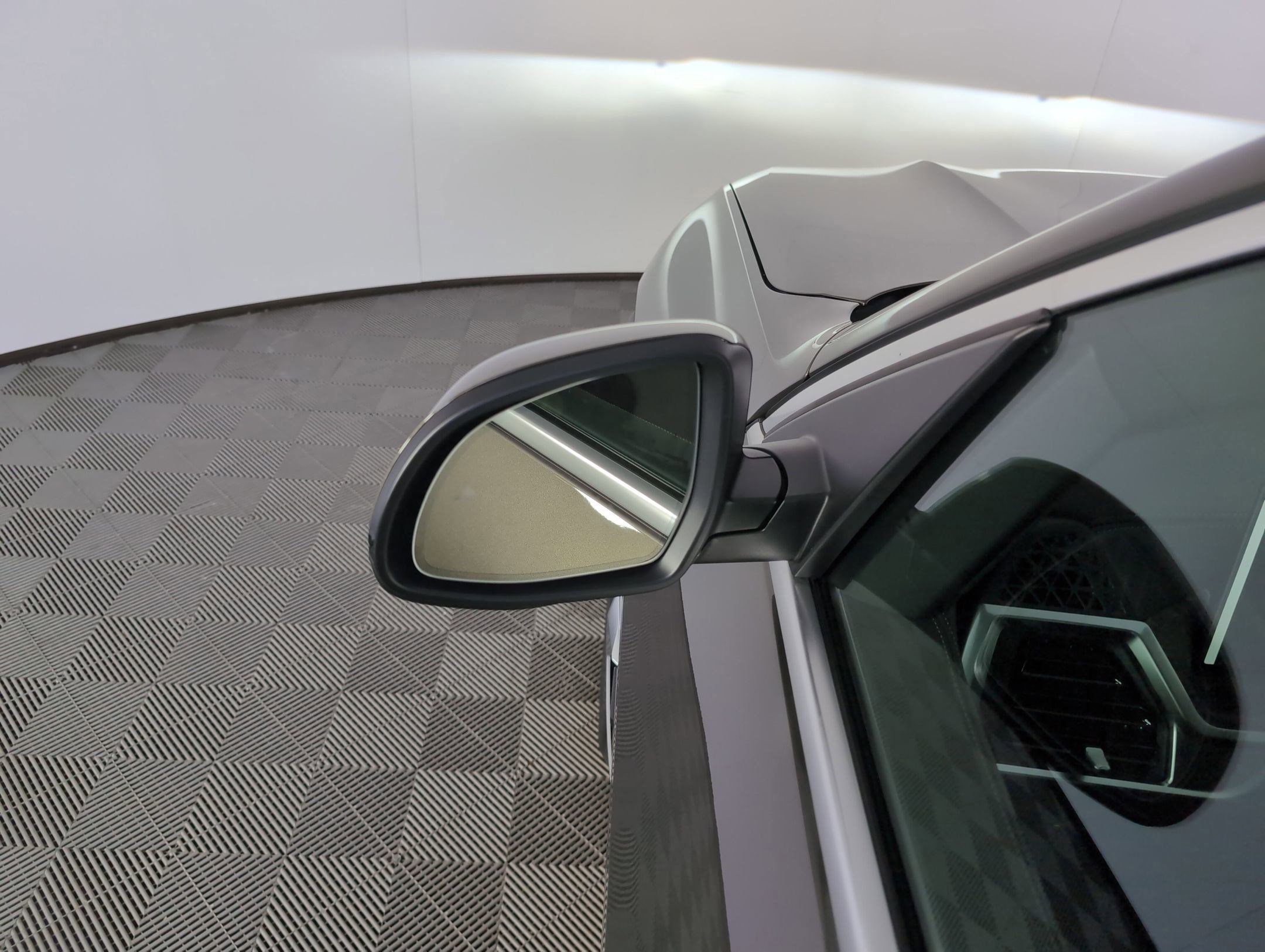 Used 2026 BMW X5 sDrive40i w/ Premium Package image 21