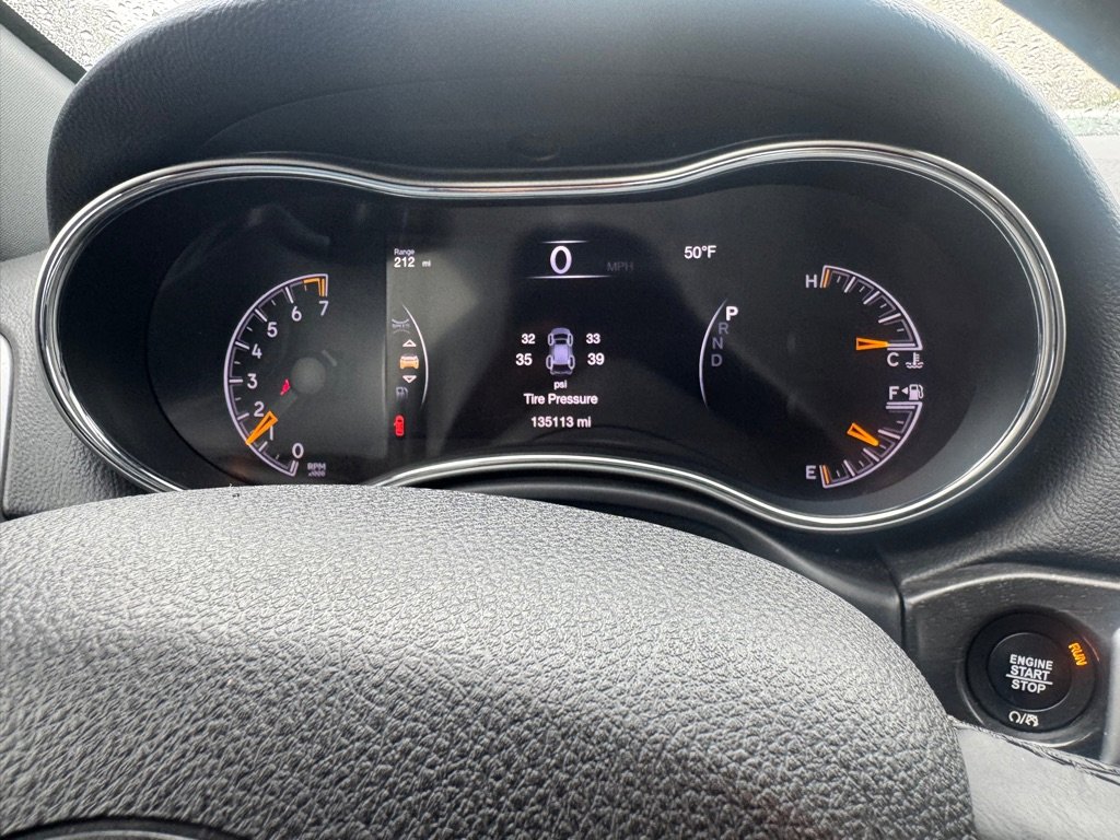 Used 2017 Jeep Grand Cherokee Altitude image 16