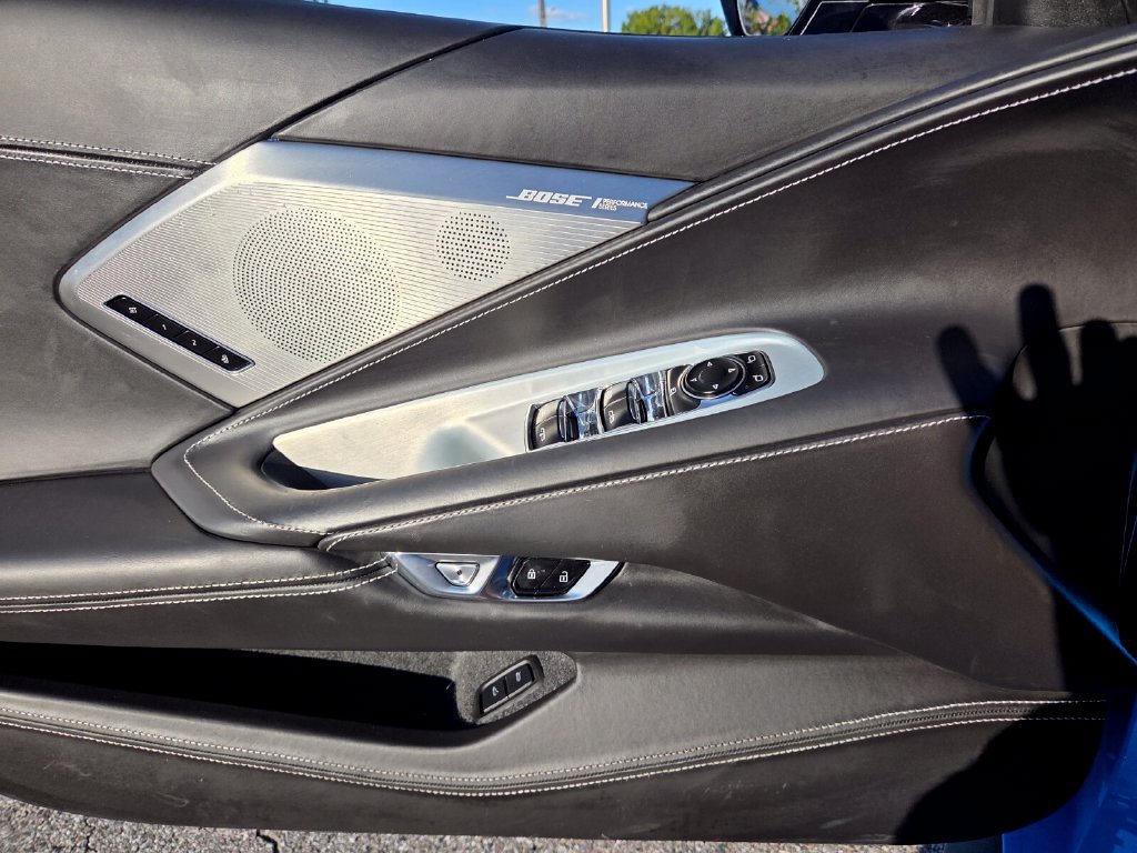 Used 2022 Chevrolet Corvette Stingray Premium Conv w/ Z51 Performance Package RWD image 19