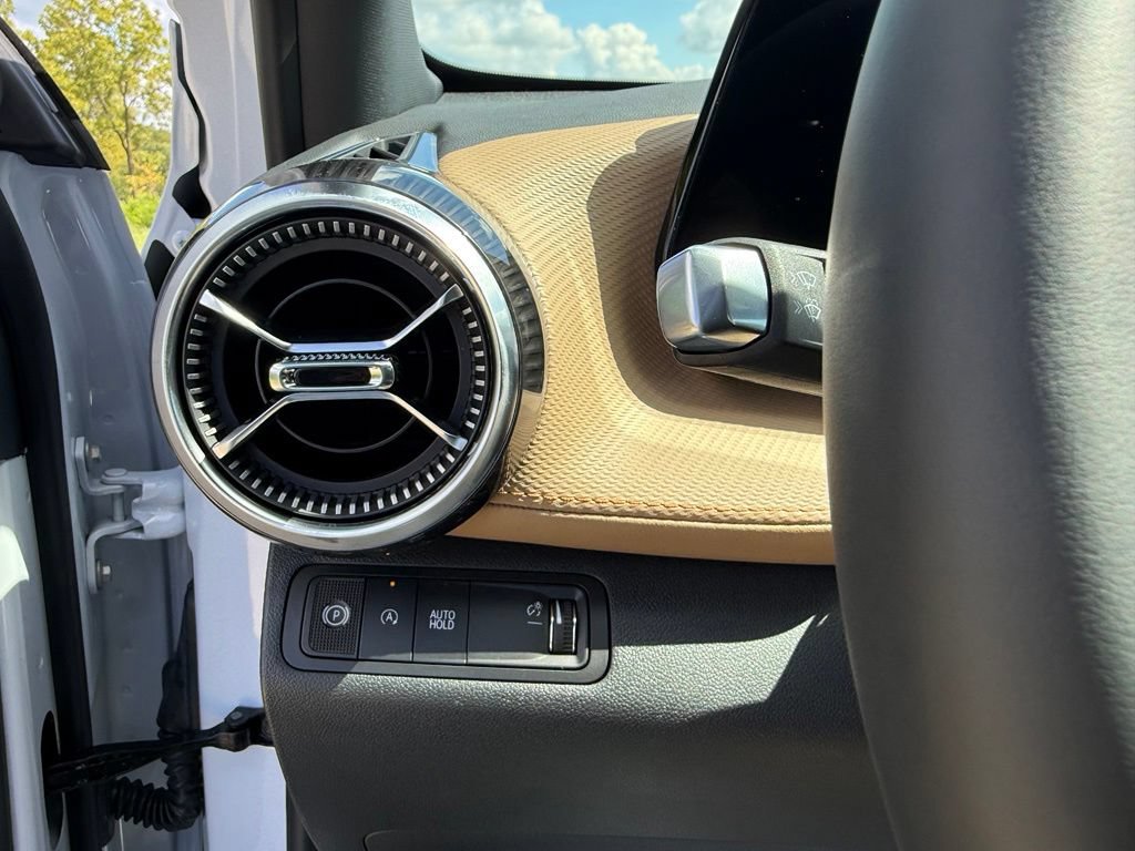 New 2027 Chevrolet Equinox ACTIV w/ Convenience Package III FWD image 38