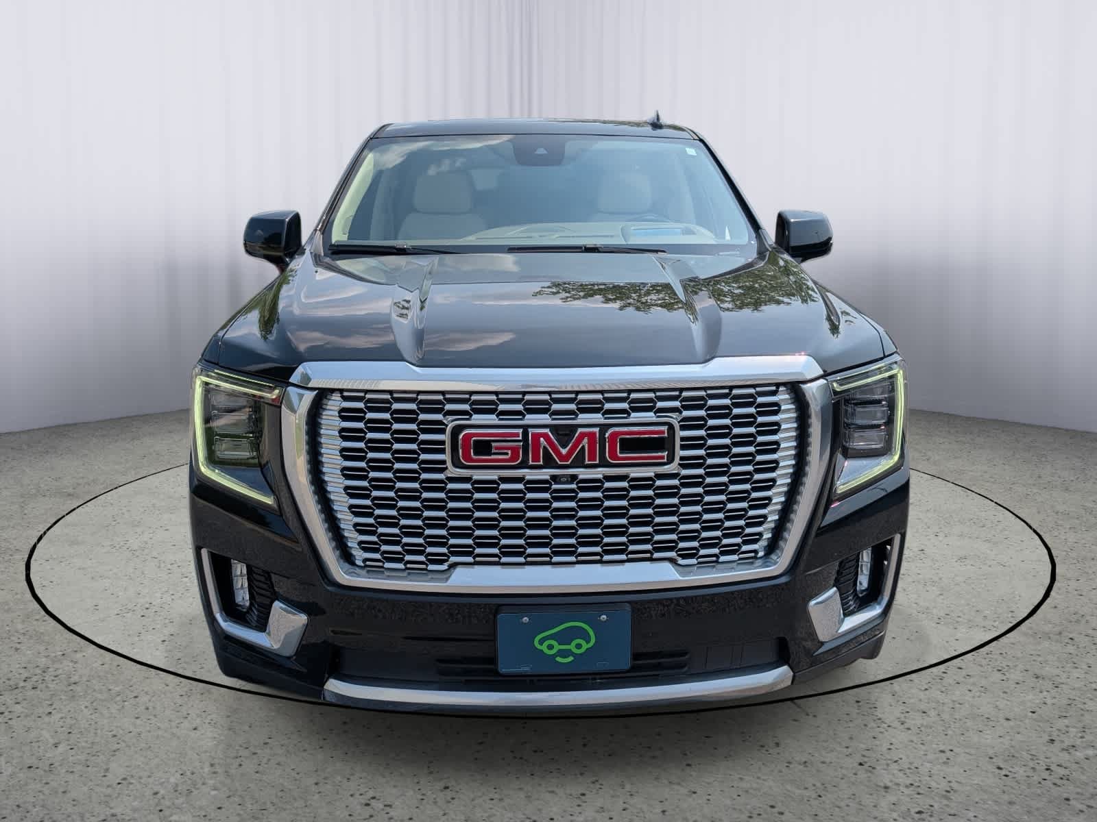 Used 2023 GMC Yukon XL Denali AWD/4WD image 8
