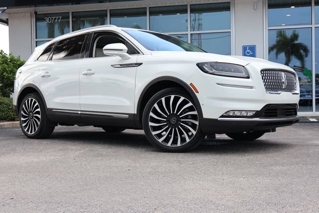 Used 2023 Lincoln Nautilus Black Label w/ Cargo Utility Package AWD/4WD image 2