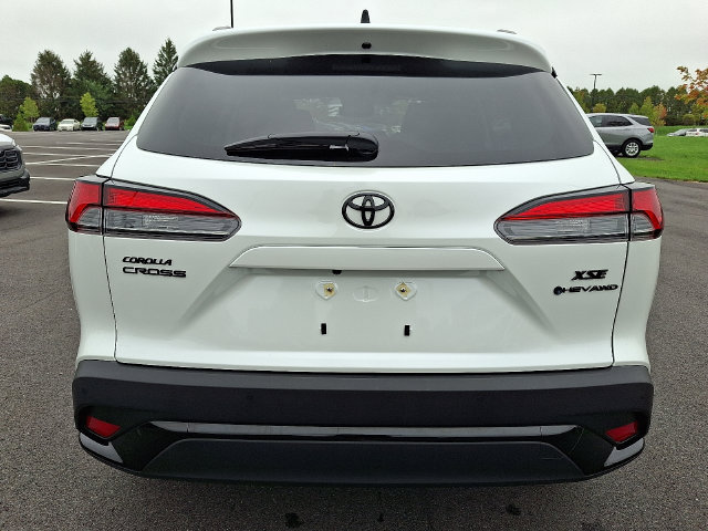 Used 2025 Toyota Corolla Cross XSE w/ Convenience Package AWD/4WD image 6