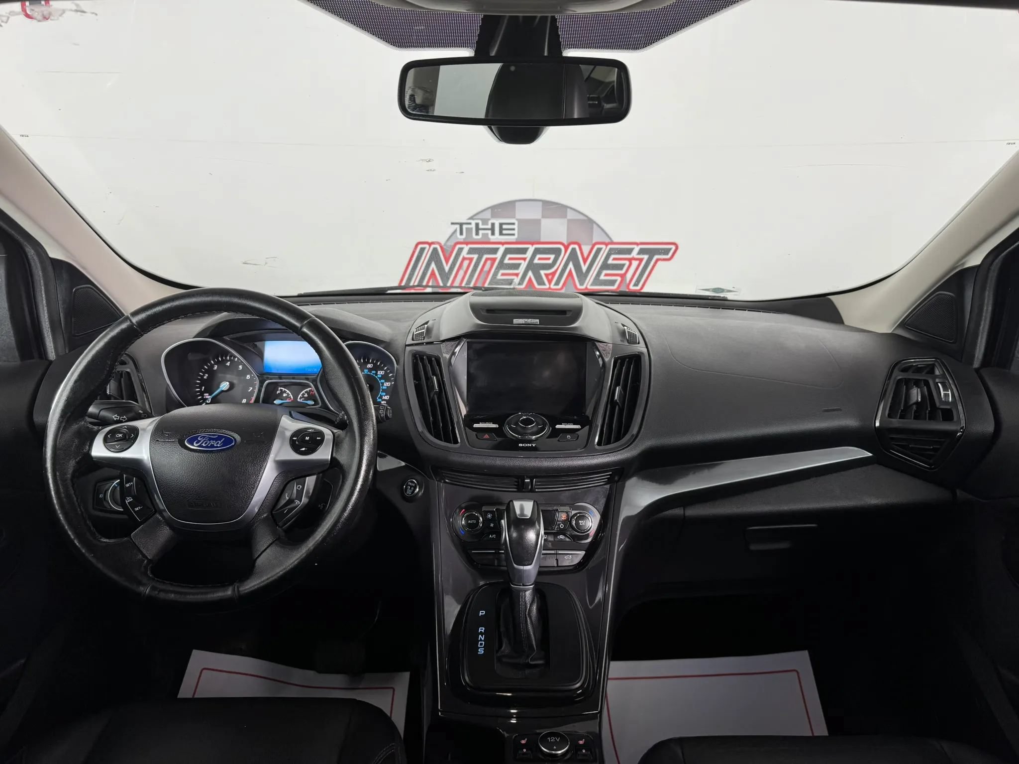 Used 2014 Ford Escape Titanium FWD image 11