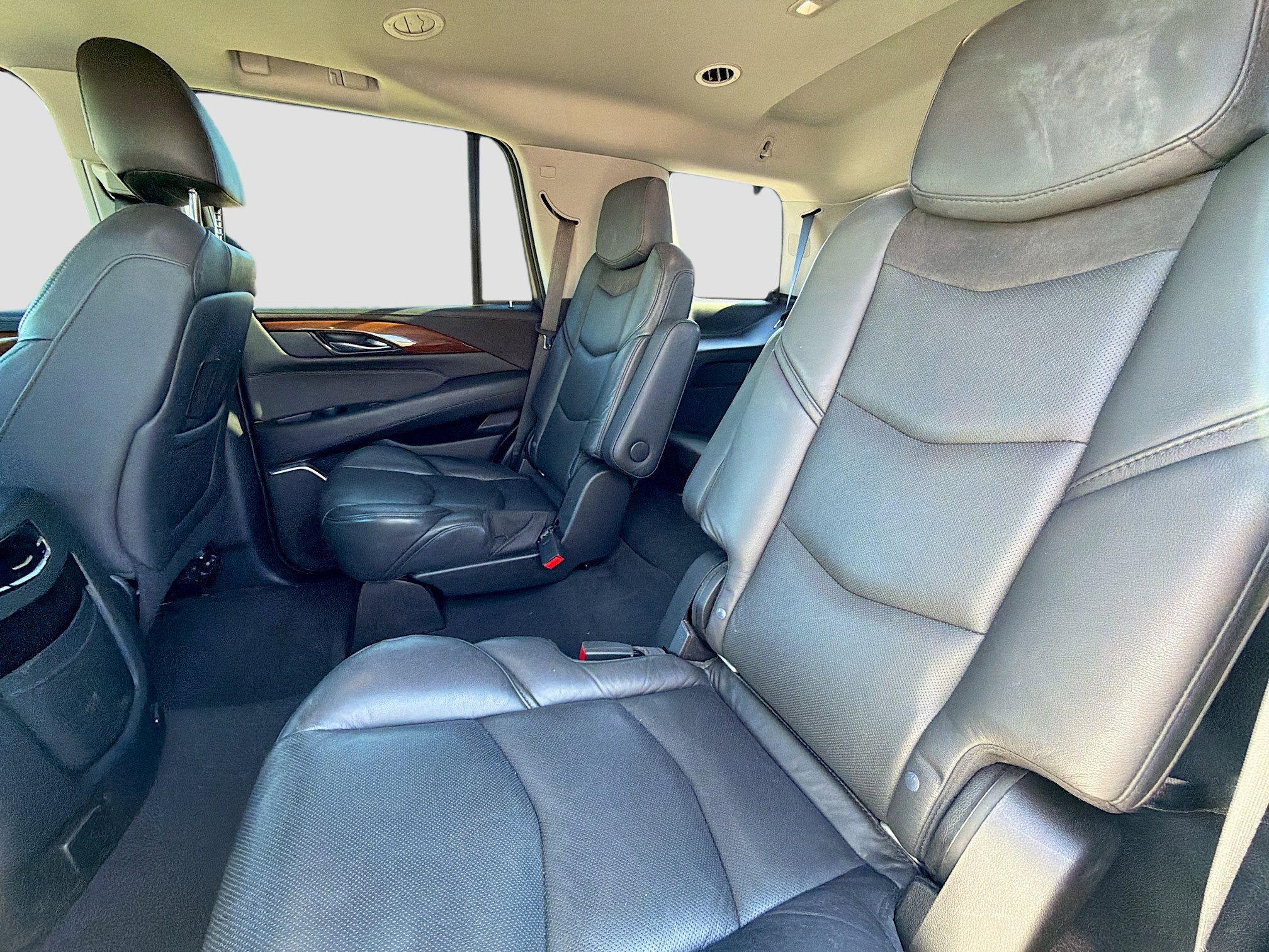 Used 2020 Cadillac Escalade Luxury image 22