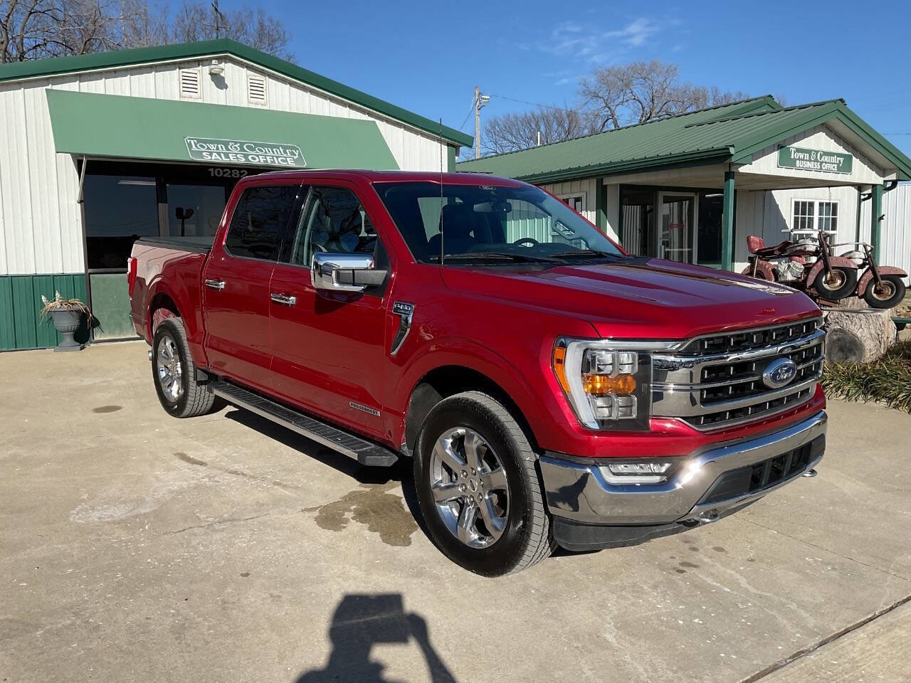 Used 2021 Ford F150 Lariat image 3