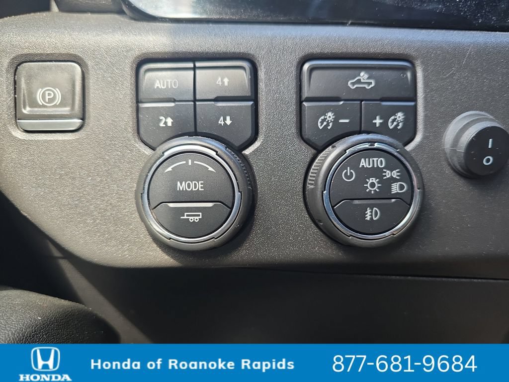 Used 2023 Chevrolet Silverado 1500 LT Trail Boss w/ Protection Package AWD/4WD image 25