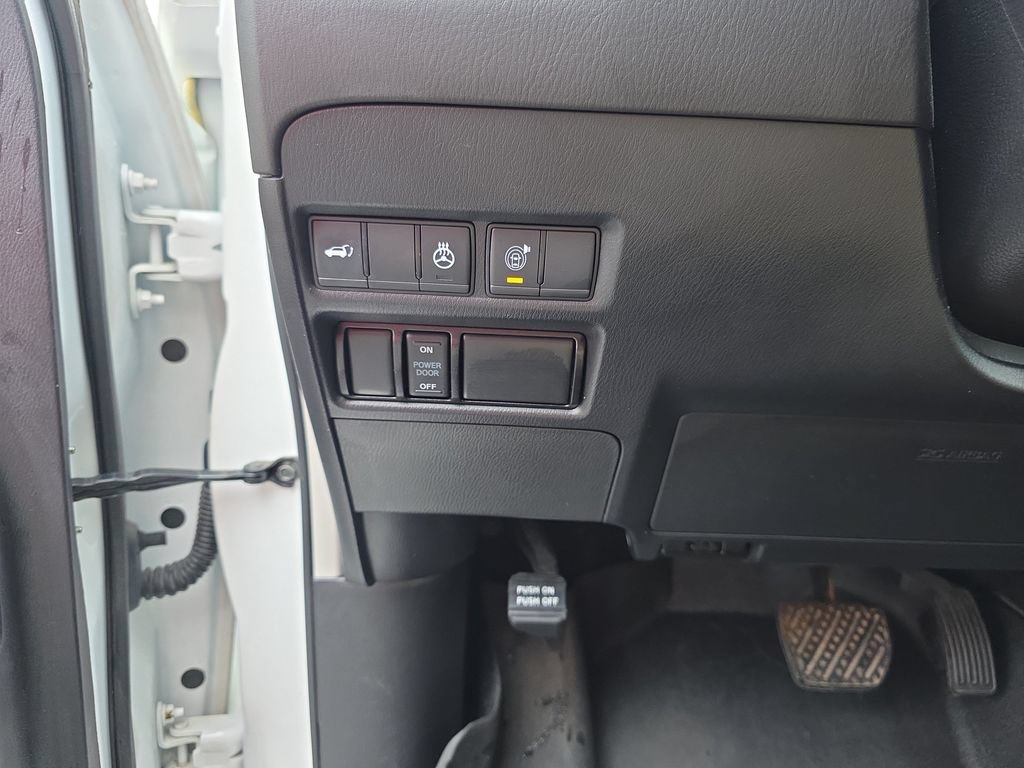 Used 2023 Nissan Armada Platinum w/ Captain's Chairs Package AWD/4WD image 21