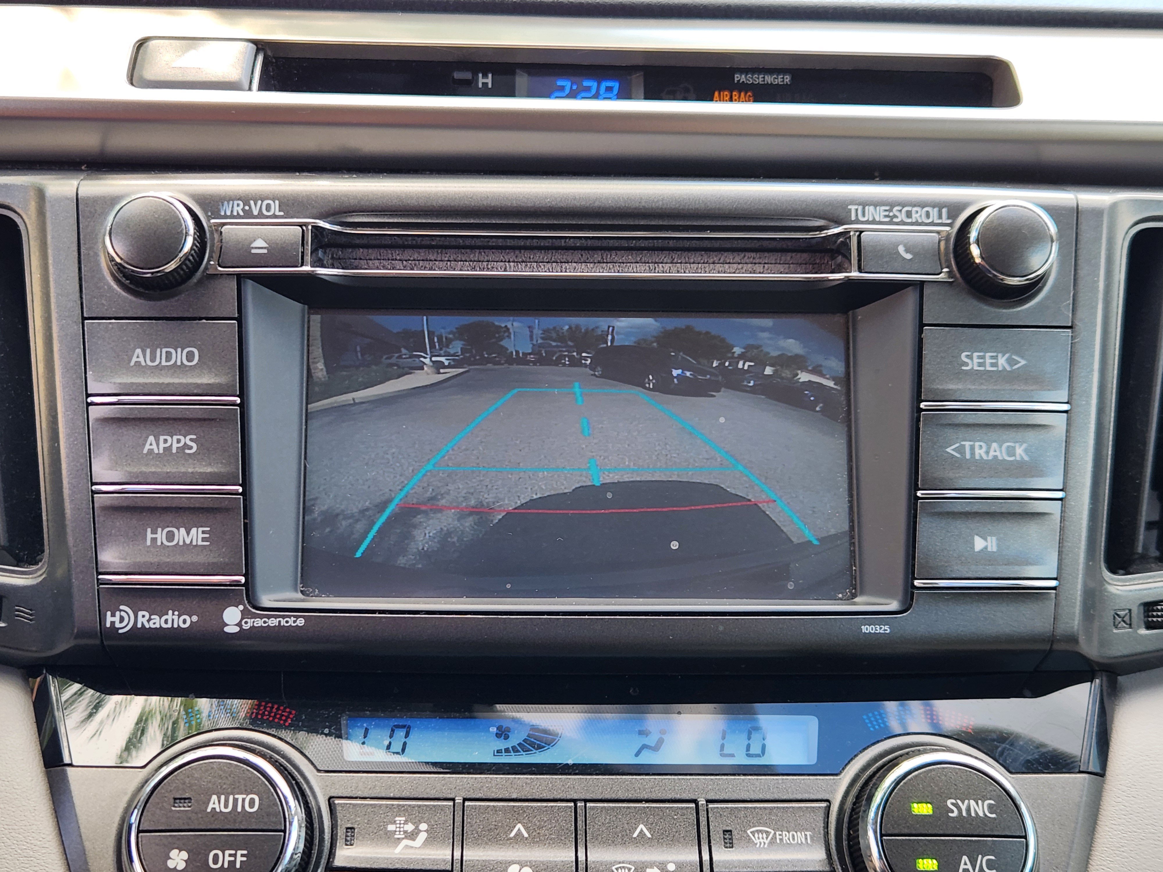 Used 2014 Toyota RAV4 XLE AWD/4WD image 13