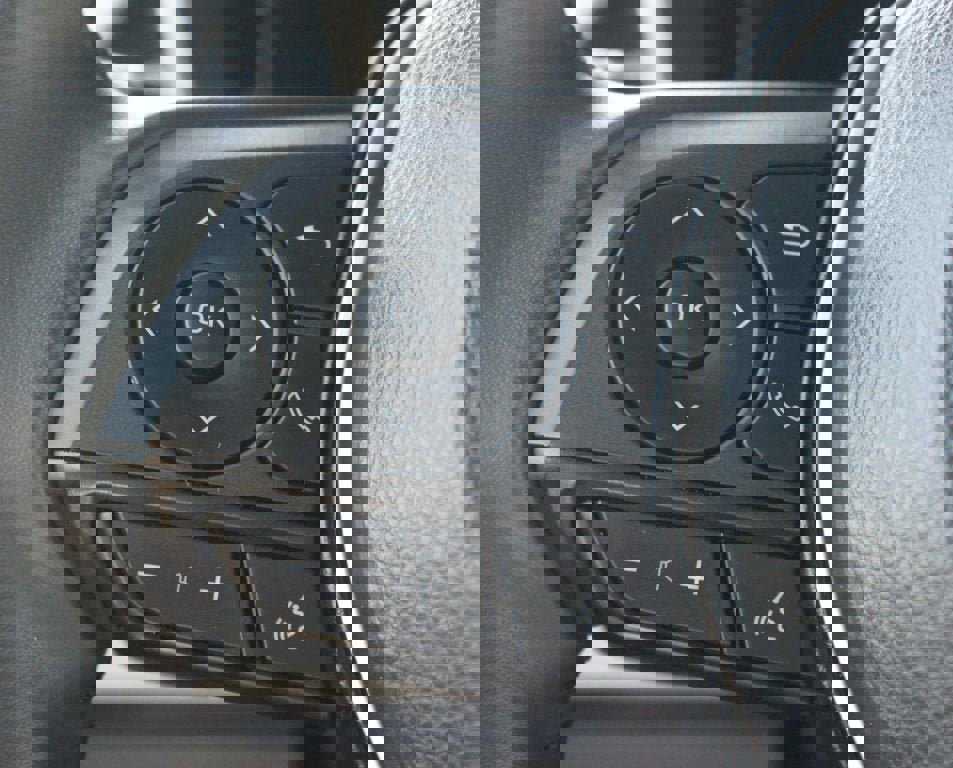 Used 2023 Toyota Corolla XSE image 9