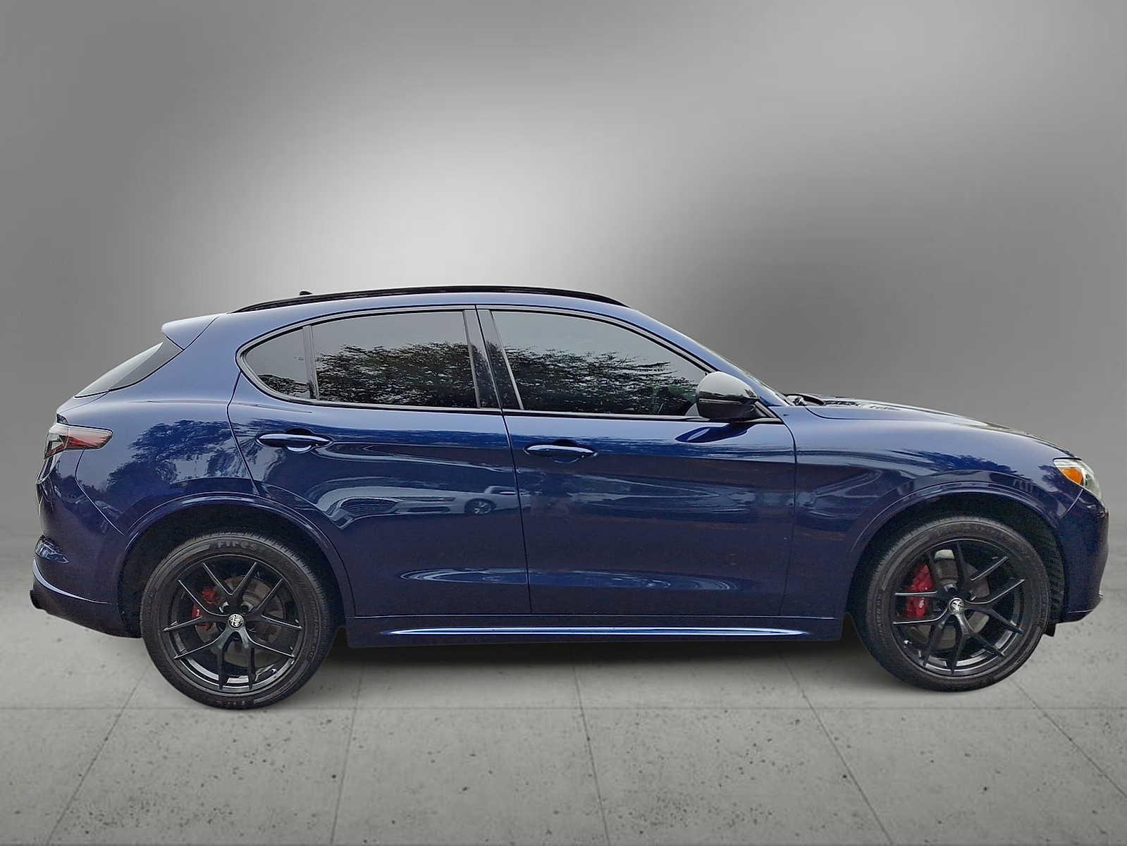 Used 2021 Alfa Romeo Stelvio Ti Sport AWD/4WD image 9