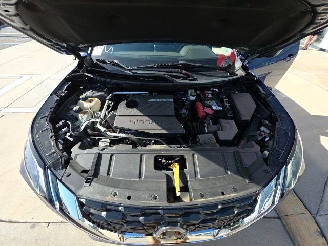 Used 2023 Nissan Rogue SV image 27
