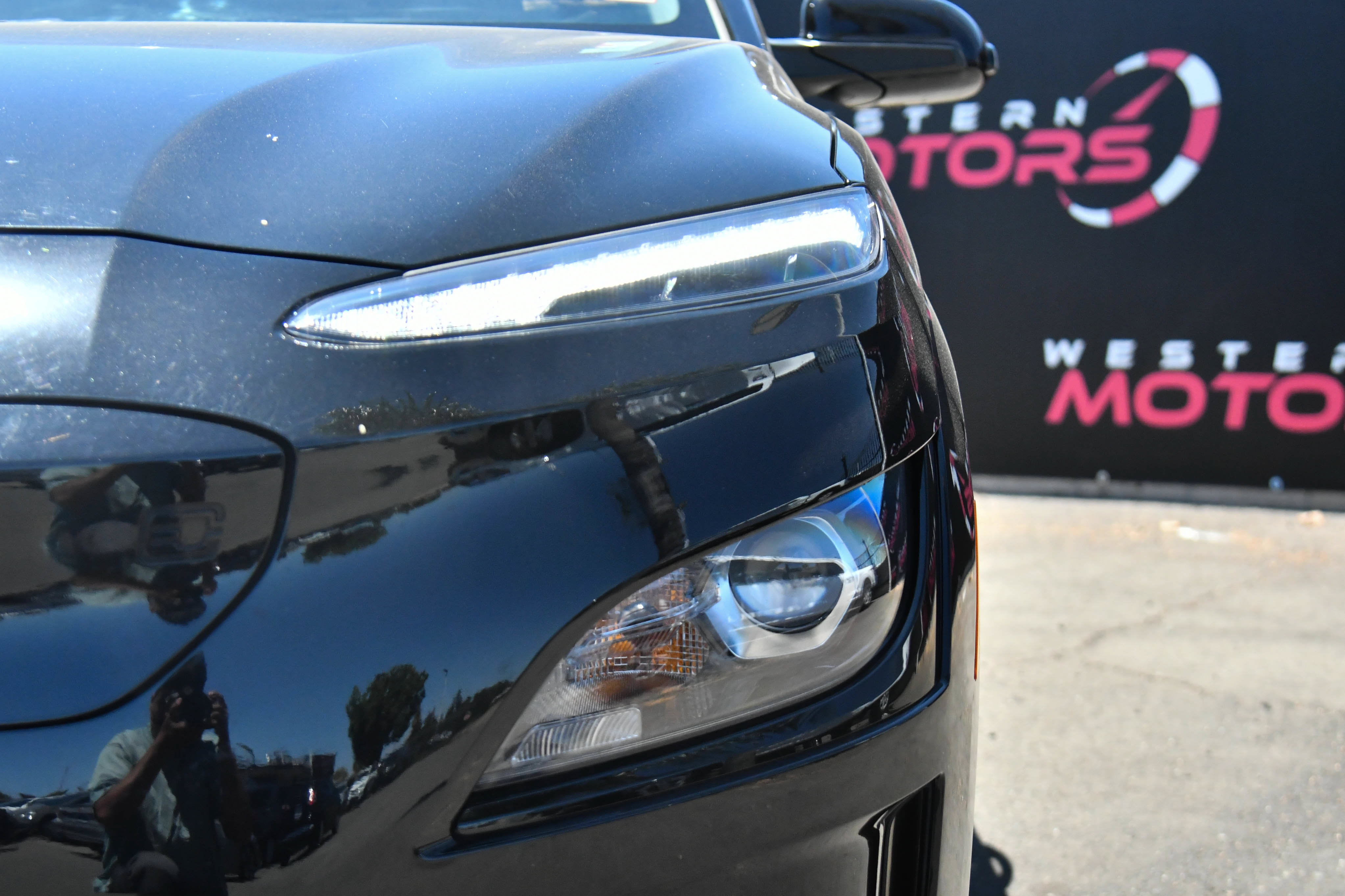 Used 2023 Hyundai Kona SE w/ Cargo Package FWD image 11