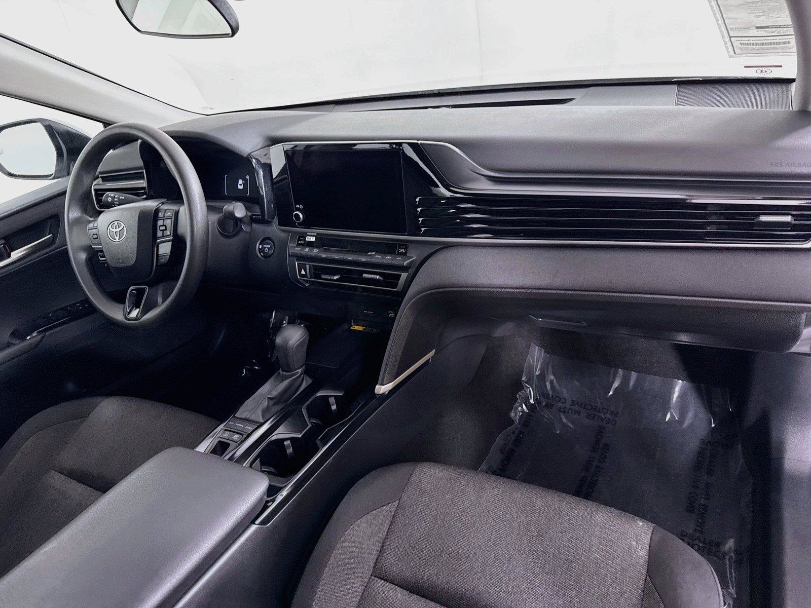Used 2025 Toyota Camry LE FWD image 43