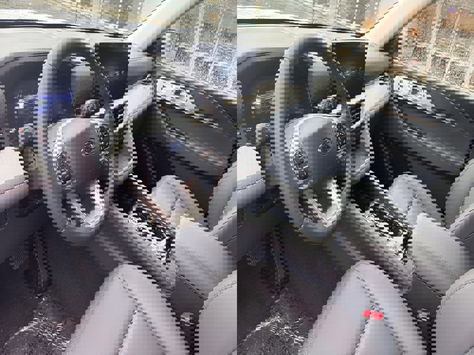 New 2026 Ford Explorer Active w/ Active Comfort Package image 13