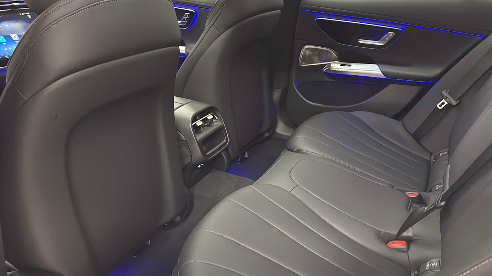 New 2027 Mercedes-Benz E 450 4MATIC Sedan image 30
