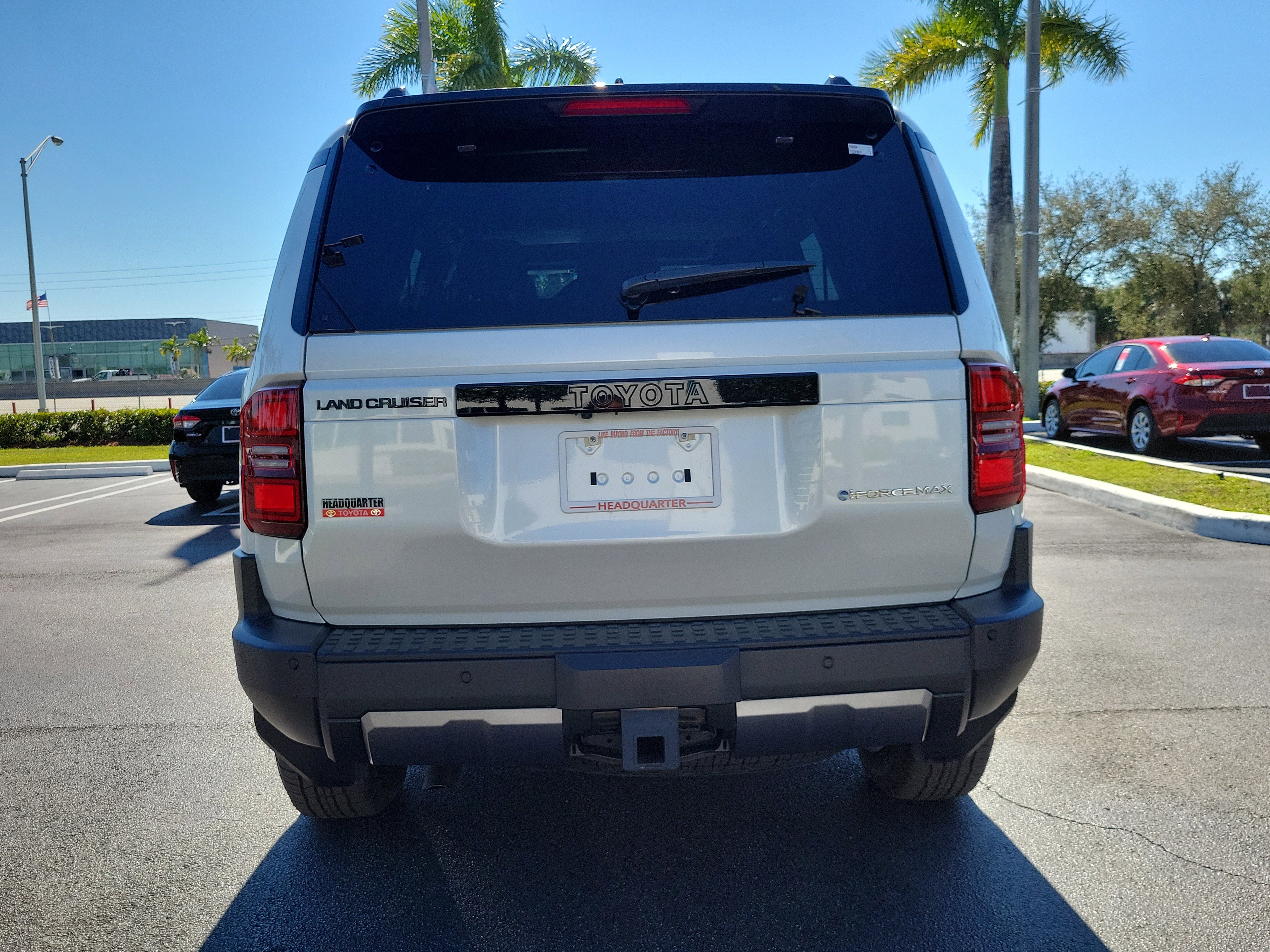 Used 2025 Toyota Land Cruiser image 10