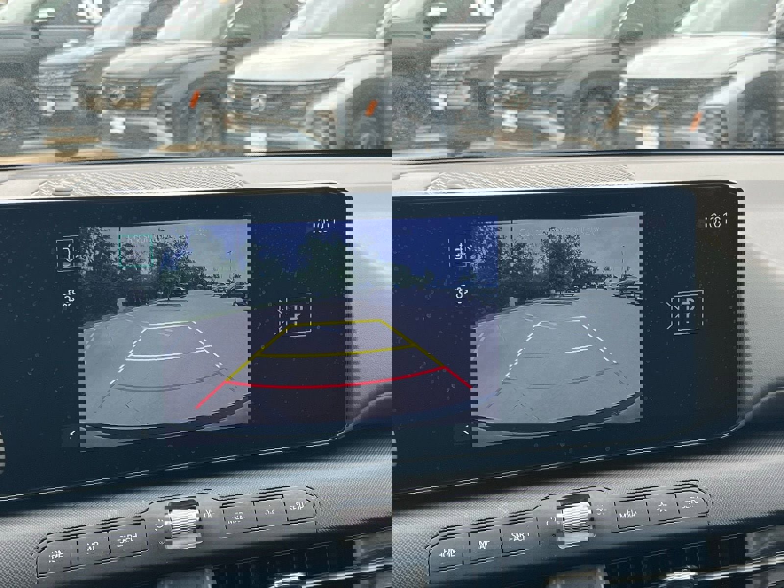 Used 2025 Kia K4 LXS FWD image 30