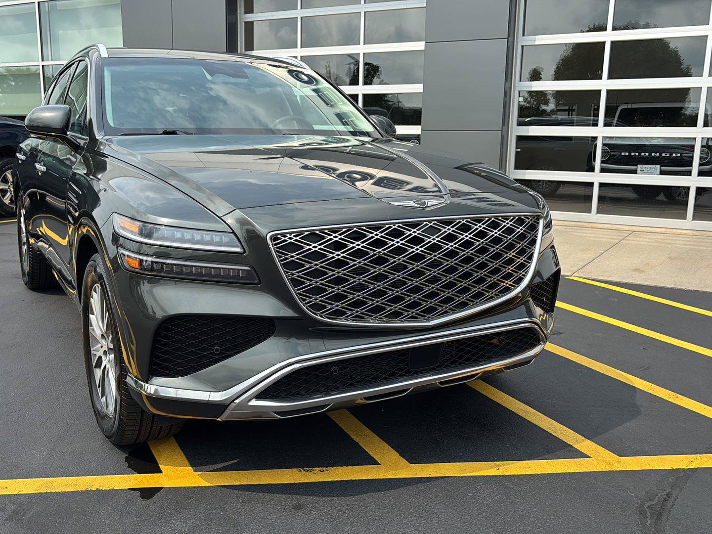 Used 2025 Genesis GV80 2.5T Standard AWD/4WD image 4