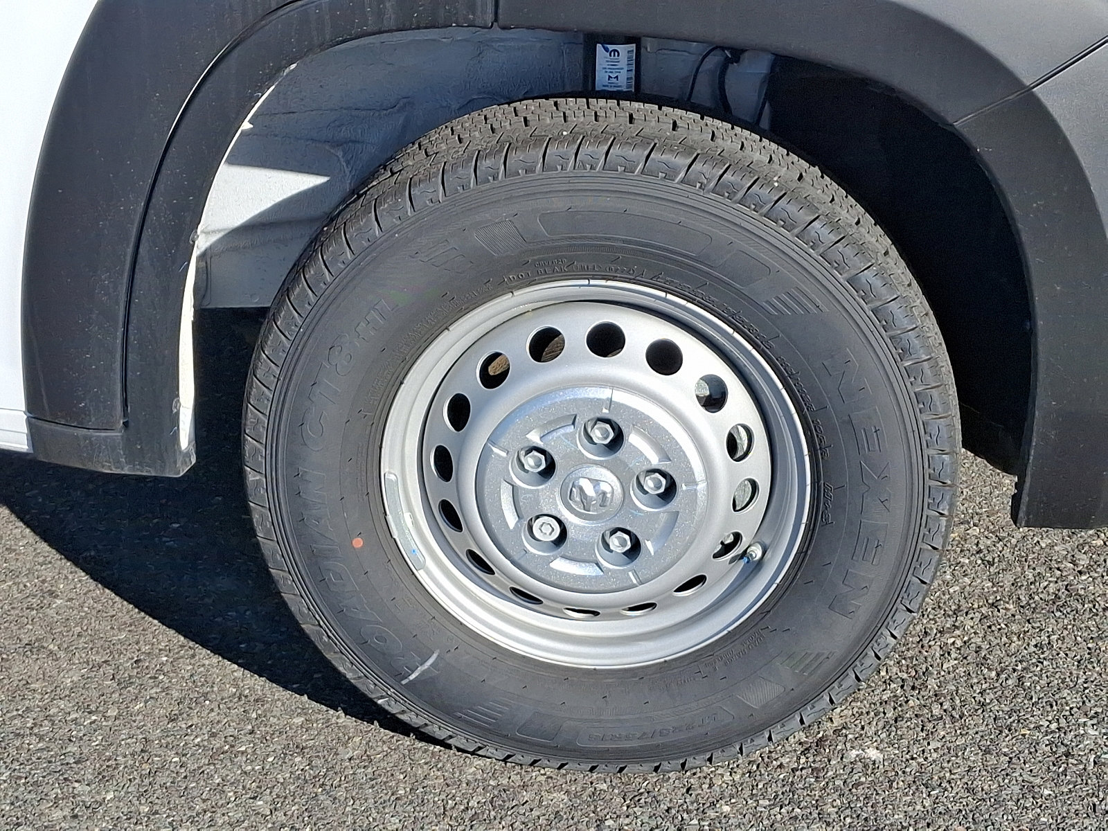 New 2024 RAM ProMaster 2500 w/ Convenience Group image 5