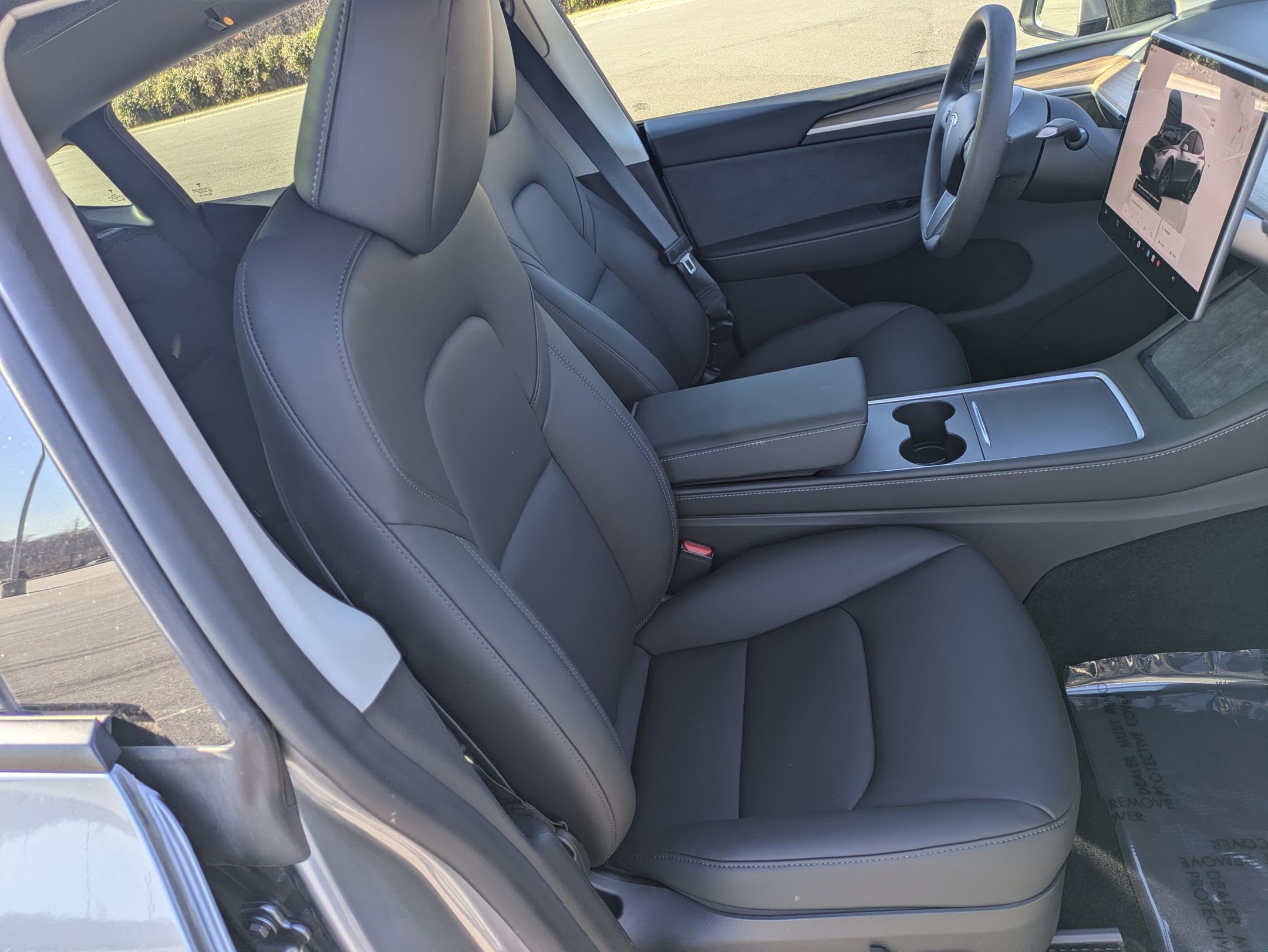 Used 2025 Tesla Model Y Long Range image 25