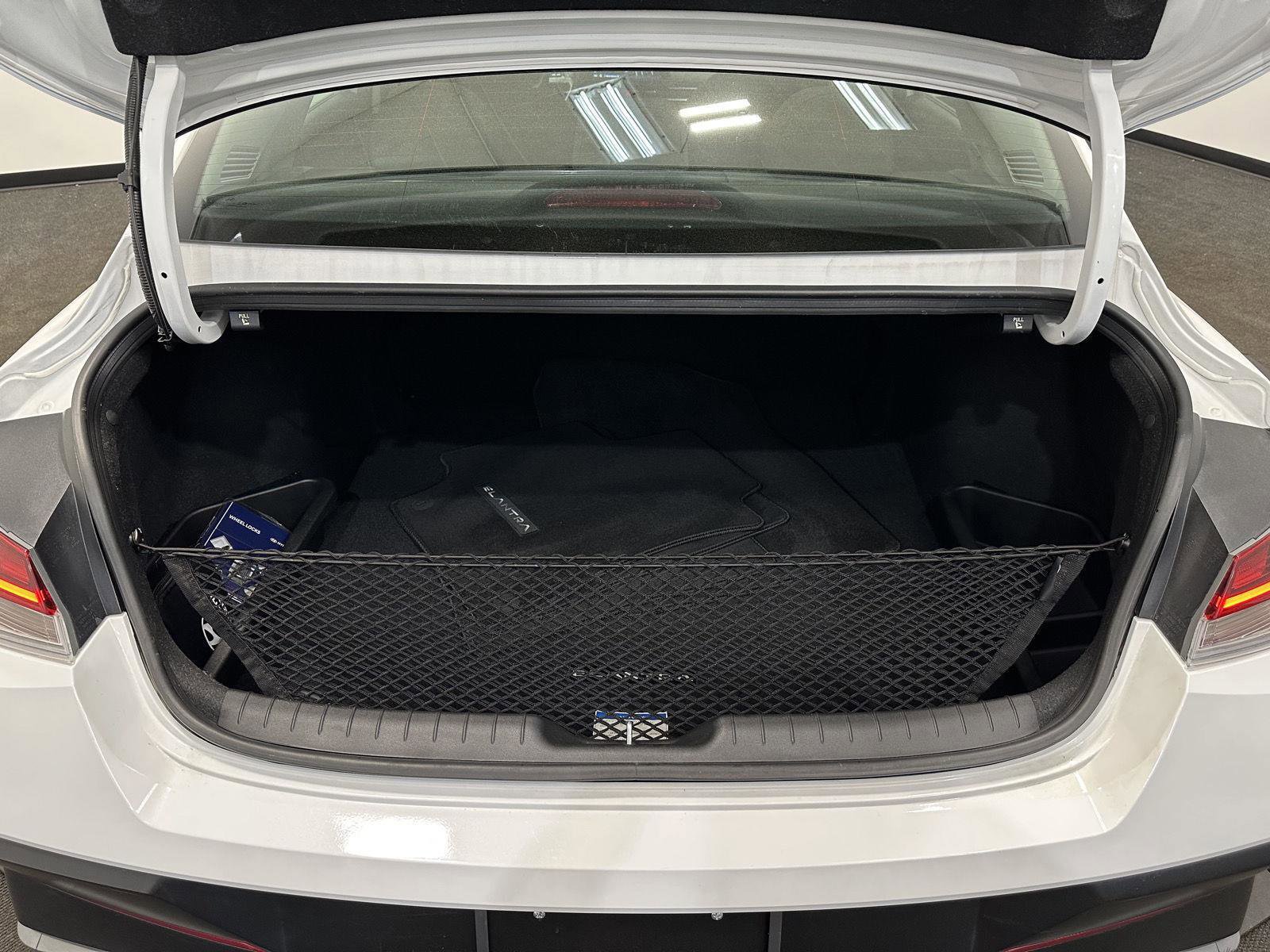 Certified 2024 Hyundai Elantra SEL w/ Convenience Package FWD image 29