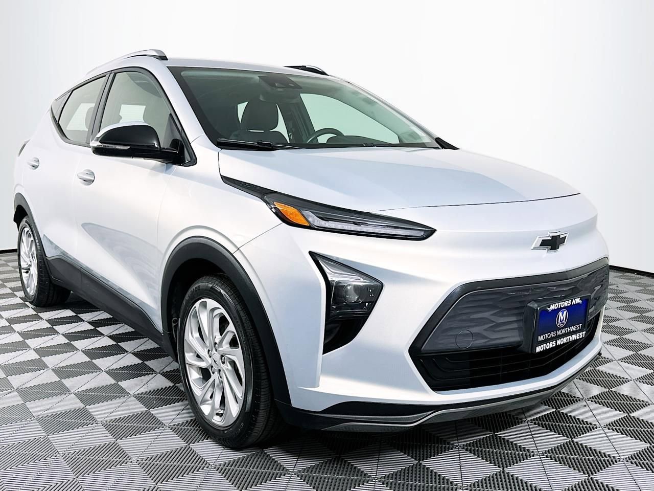 Used 2023 Chevrolet Bolt EUV LT FWD image 28