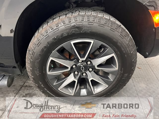Used 2021 Chevrolet Suburban Z71 w/ Z71 Off-Road Package AWD/4WD image 19