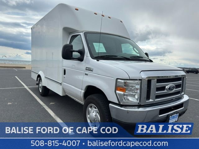 Used 2016 Ford E-350 and Econoline 350 Super Duty w/ Power Windows & Locks Group RWD image 2