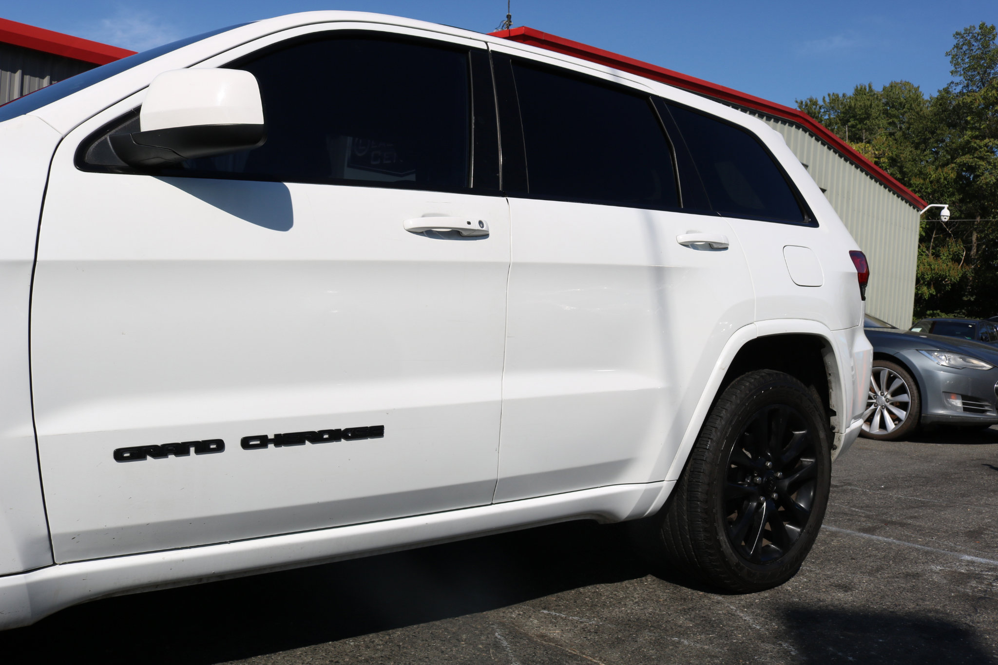 Used 2019 Jeep Grand Cherokee Altitude image 8