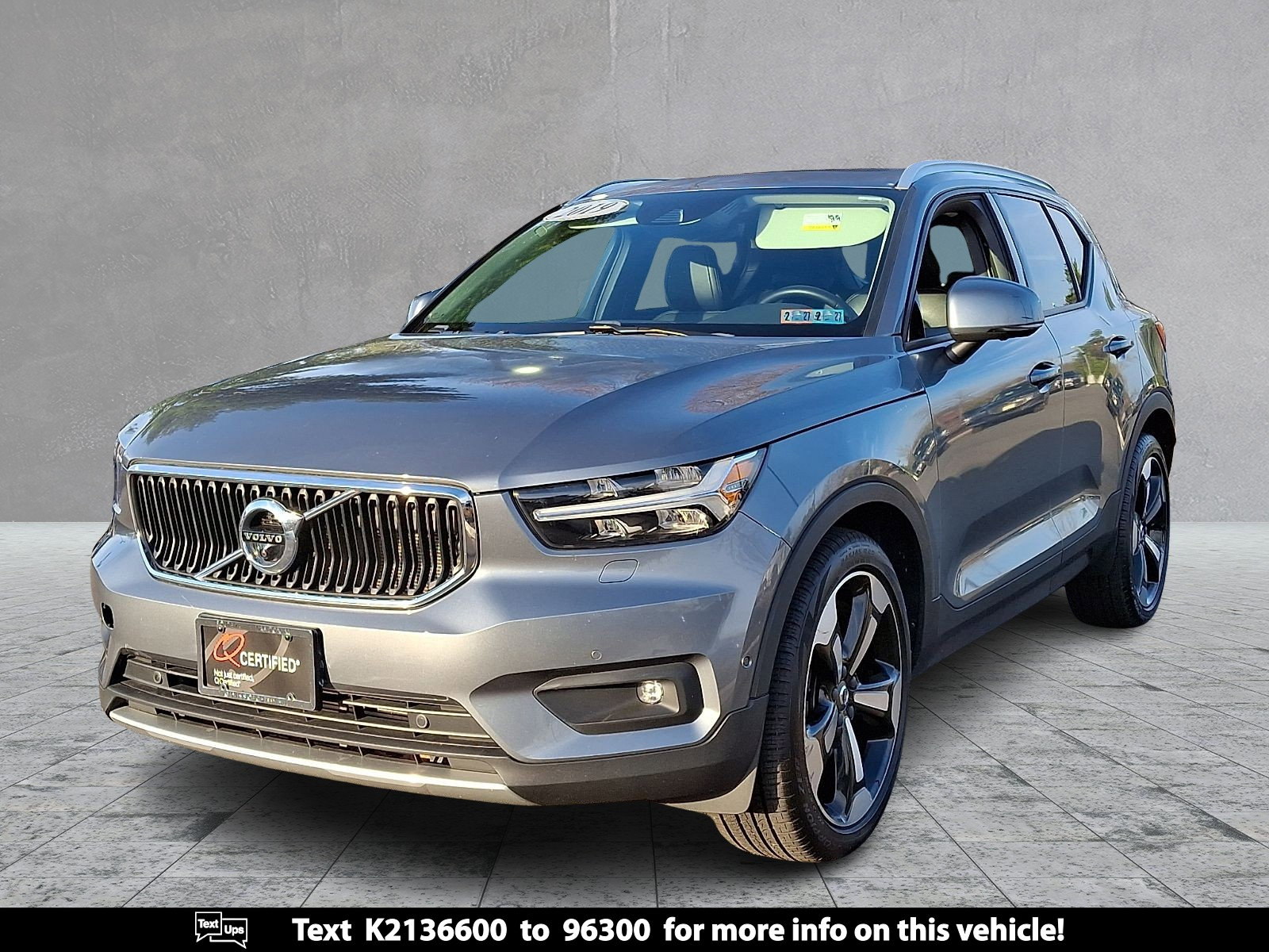 Used 2019 Volvo XC40 T5 Momentum