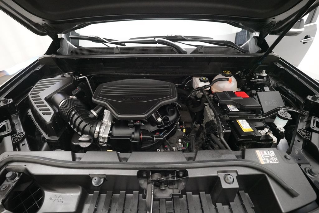 Used 2023 GMC Acadia Denali w/ Trailering Package FWD image 3