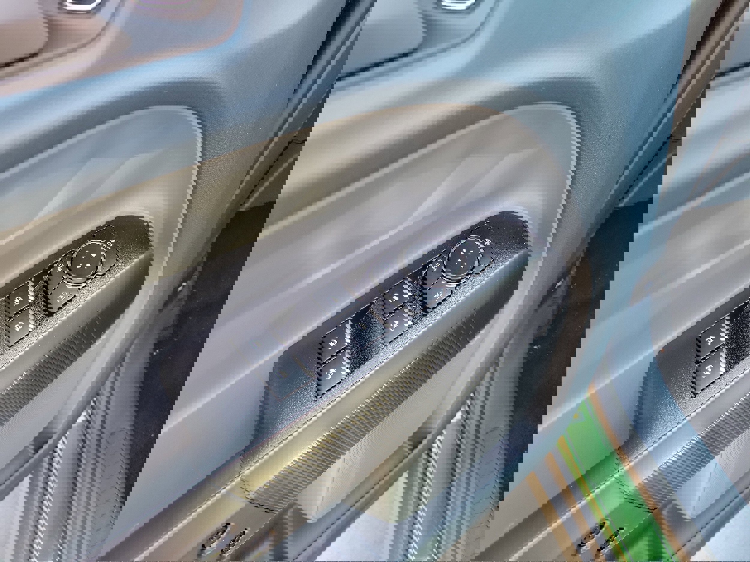 New 2025 Ford Maverick XLT w/ Black Appearance Package image 16