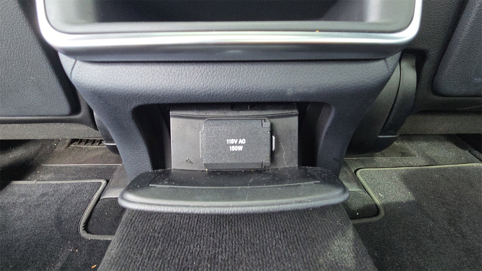 Used 2015 Mercedes-Benz S 550 Sedan w/ Premium 1 Package image 29