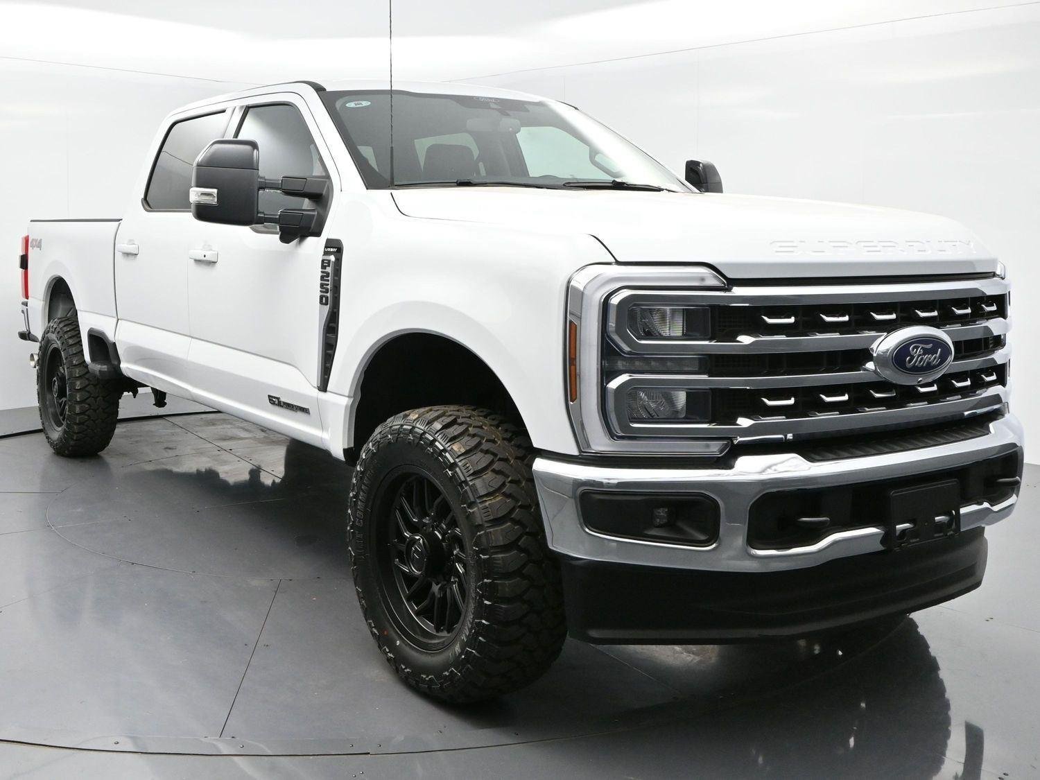 Used 2024 Ford F250 Lariat AWD/4WD image 2