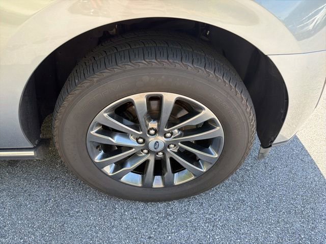 Used 2021 Ford Expedition Max Limited AWD/4WD image 5