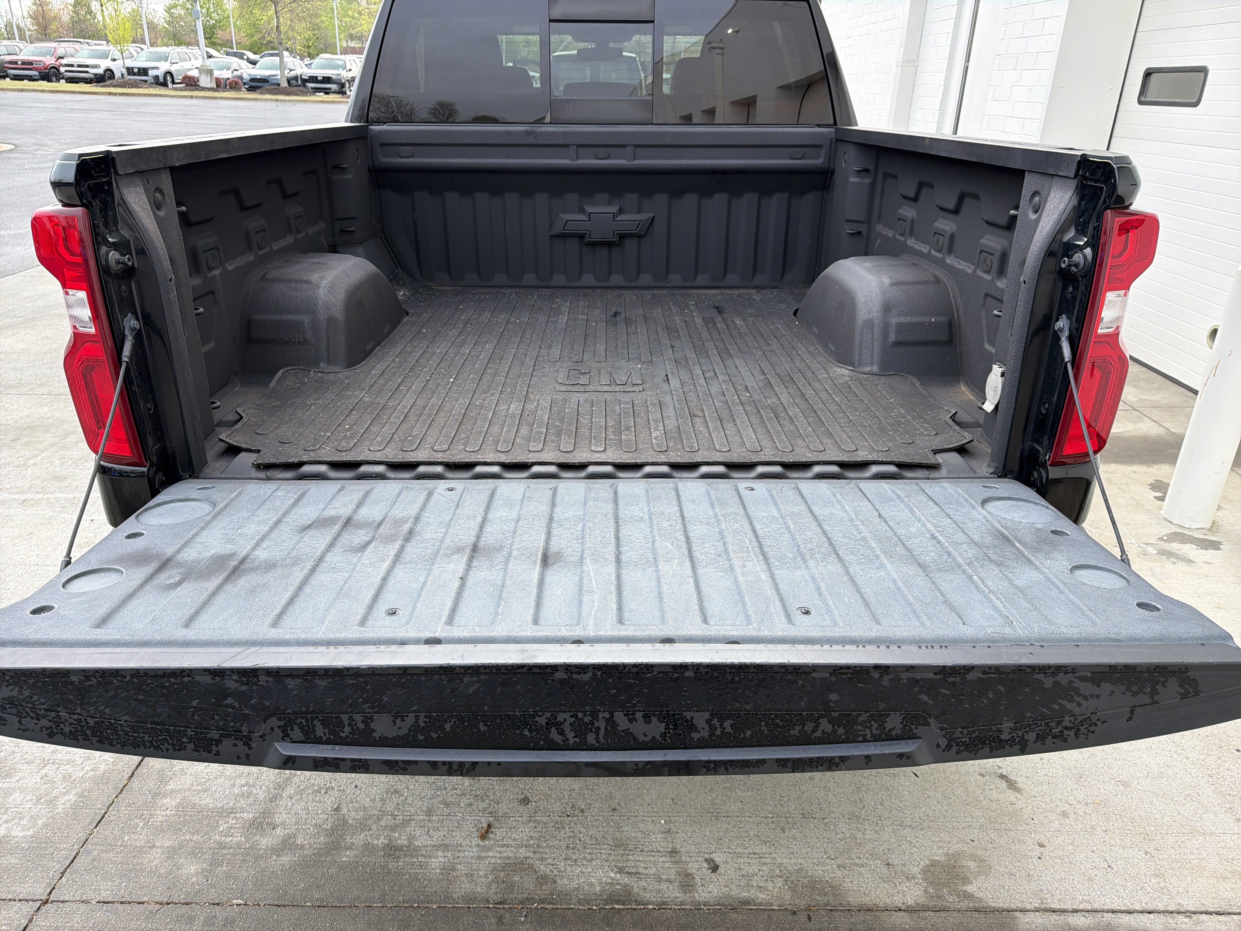 Used 2020 Chevrolet Silverado 1500 RST image 32