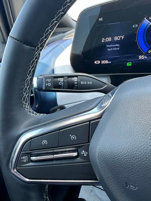 Used 2025 Chevrolet Equinox EV LT FWD image 43