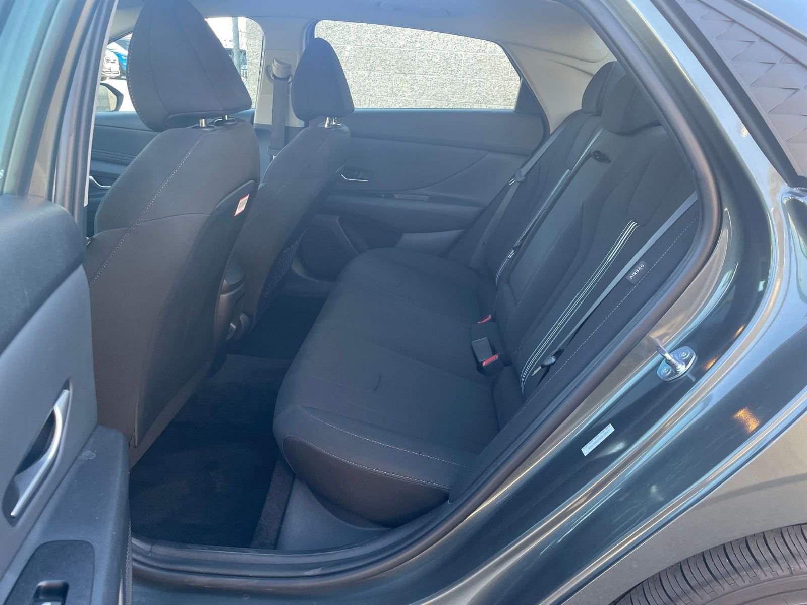 Used 2025 Hyundai Elantra SEL image 27