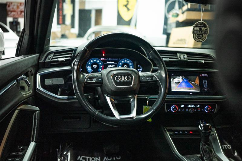 Used 2020 Audi Q3 2.0T Premium AWD/4WD image 17
