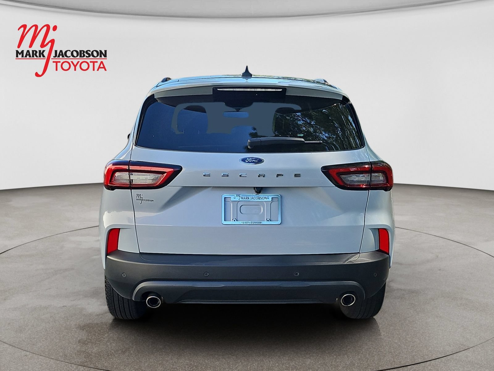 Used 2025 Ford Escape ST-Line w/ Tech Pack #1 FWD image 12